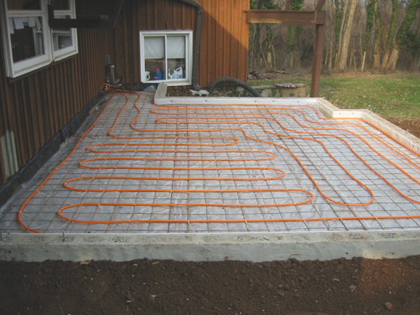 Airco - Radiant heating system prior to floor installation